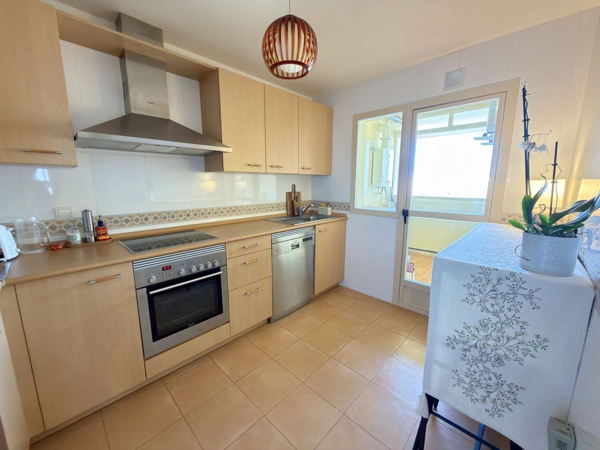 Middle Floor Apartment in El Faro, El Faro, 12/12