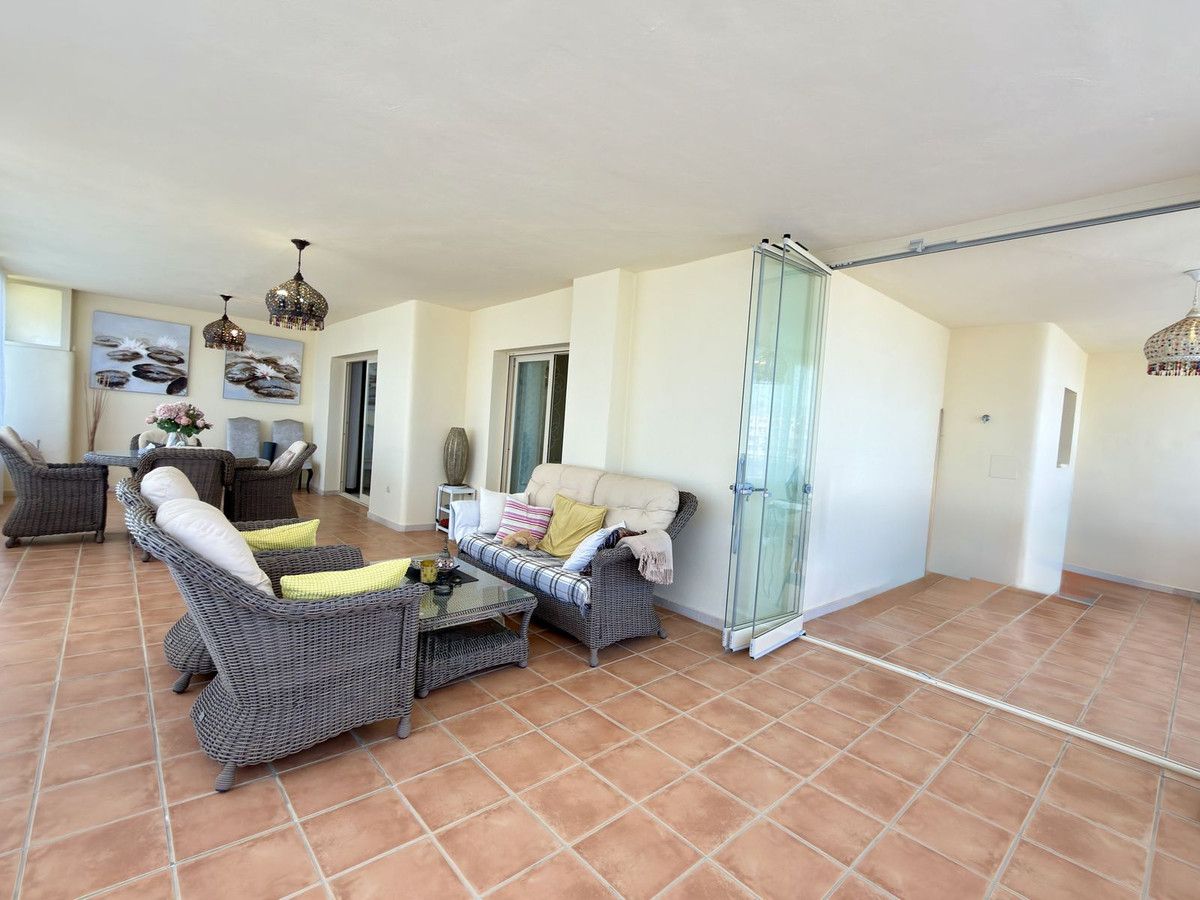 Middle Floor Apartment in El Faro, El Faro, 6/12