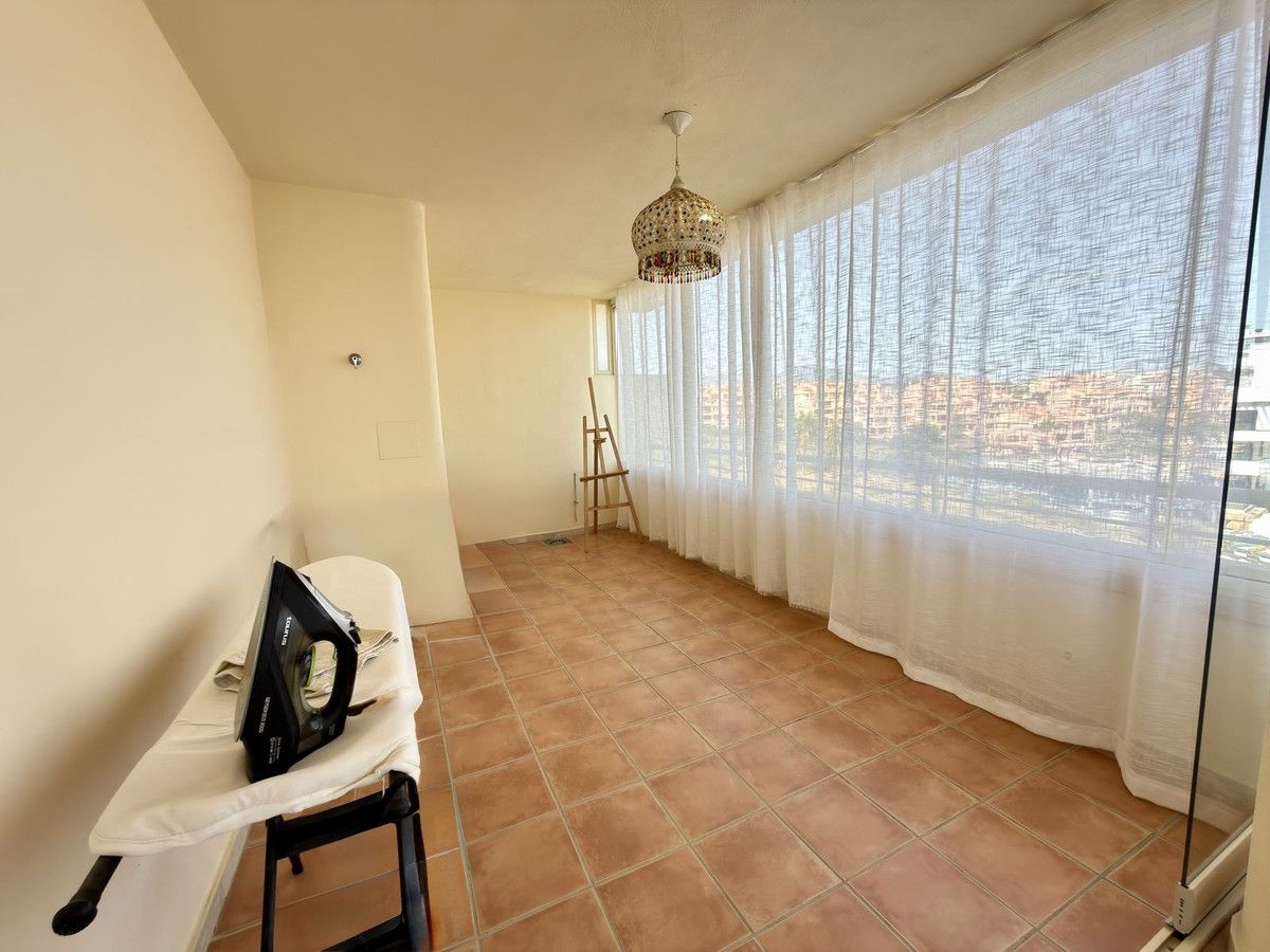 Middle Floor Apartment in El Faro, El Faro, 9/12