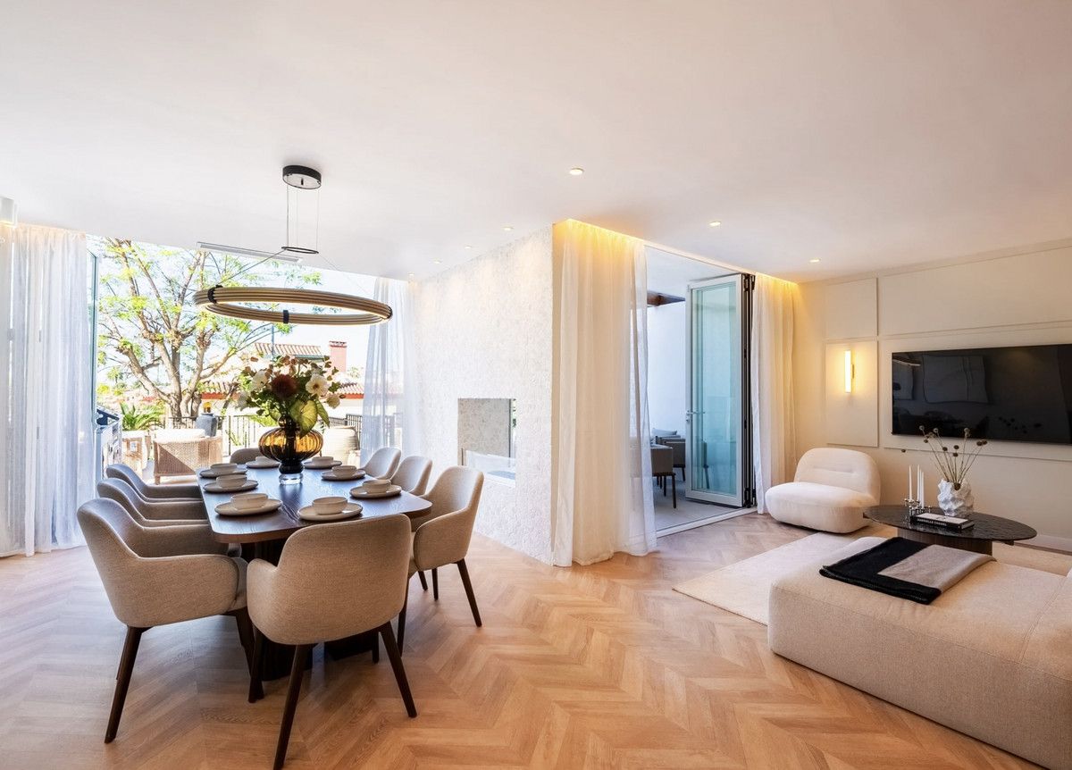 Maison de ville sur le Golden Mile, The Golden Mile, 5/12