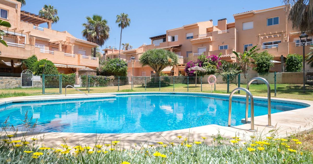 Apartamento de planta media en Carib Playa, Carib Playa, 2/12