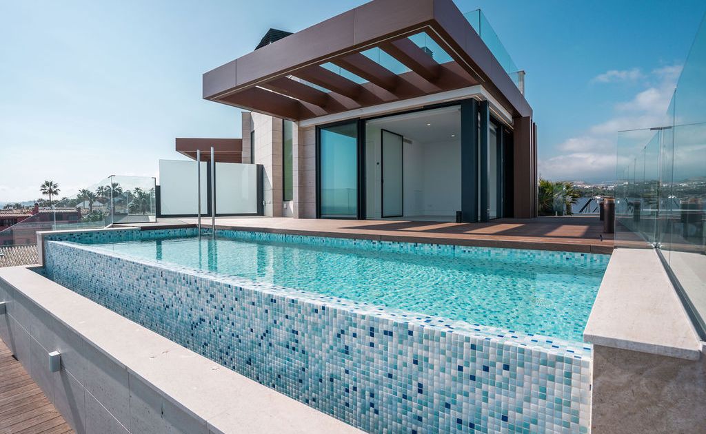 Duplex Penthouse in Estepona, Estepona, 12/12