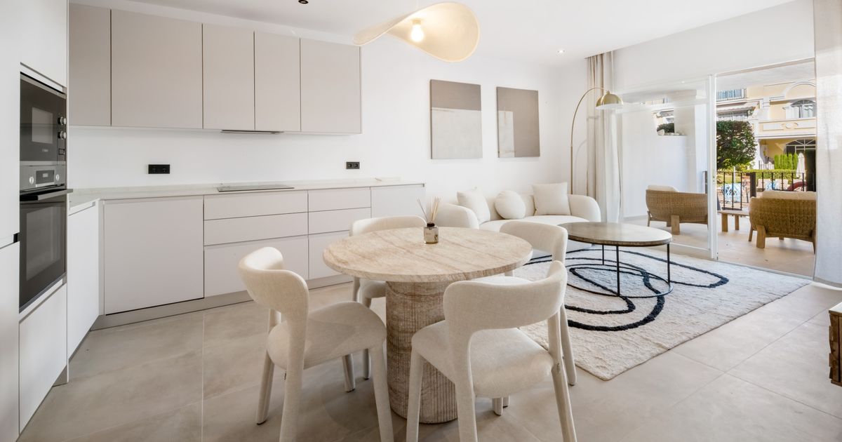 Apartment in Nueva Andalucia, Nueva Andalucia, 1/12
