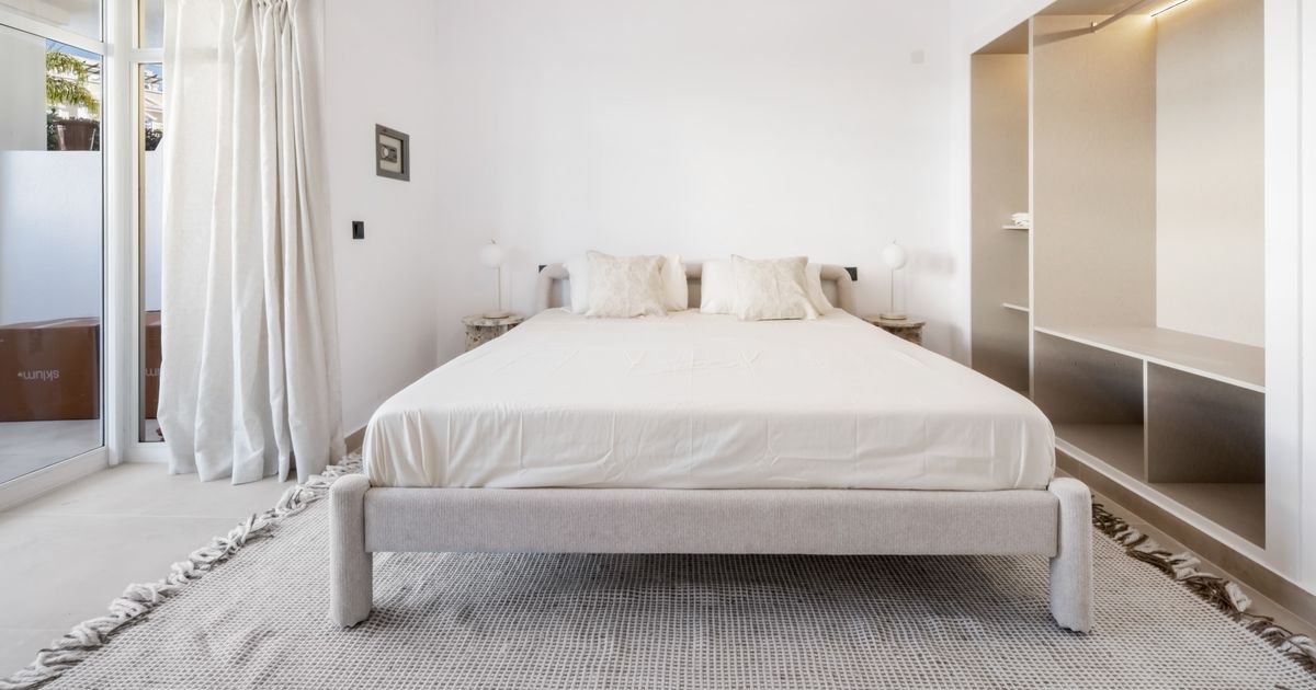 Apartment in Nueva Andalucia, Nueva Andalucia, 6/12