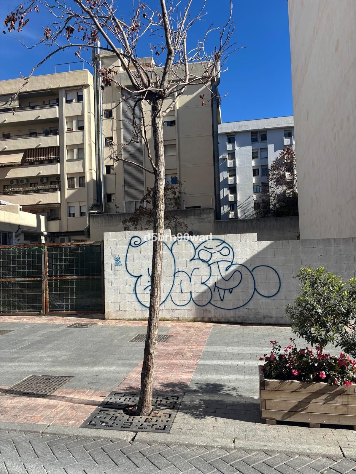 Wohnbaugrundstück in Marbella, Marbella, 1/2