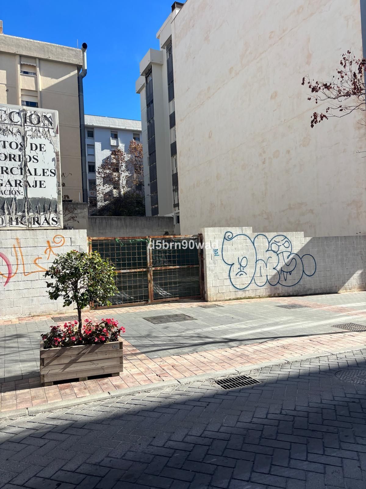 Wohnbaugrundstück in Marbella, Marbella, 2/2