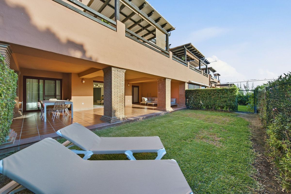 Ground Floor Apartment in Casares Playa, Casares Playa, 2/12