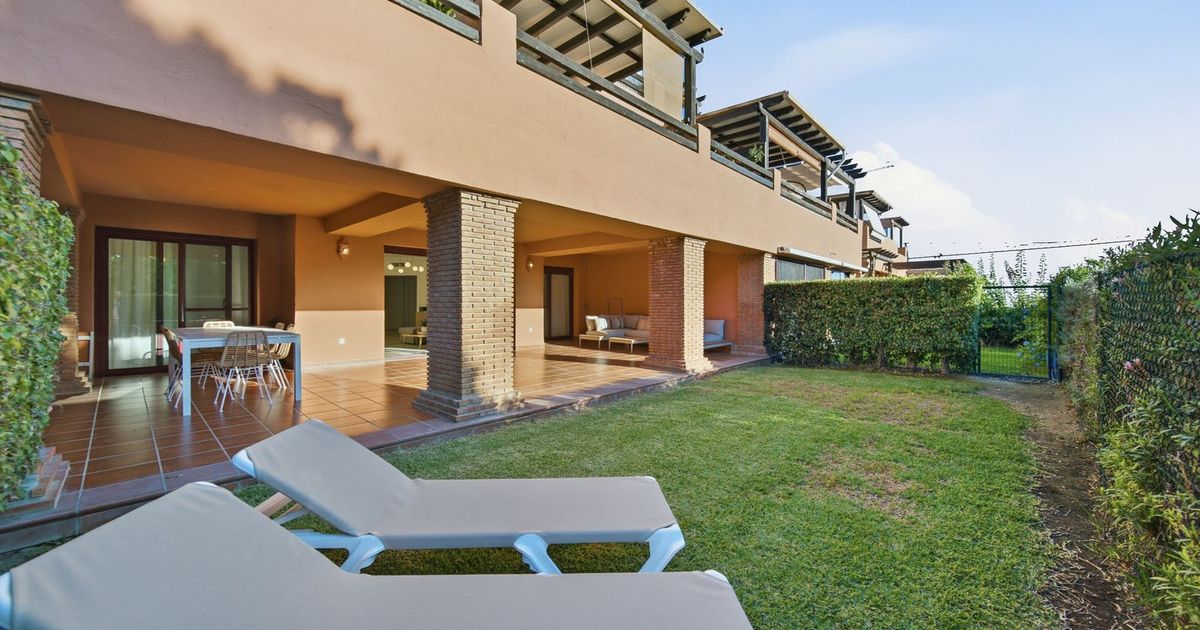 Ground Floor Apartment in Casares Playa, Casares Playa, 2/12