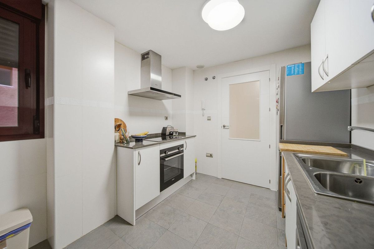 Ground Floor Apartment in Casares Playa, Casares Playa, 11/12