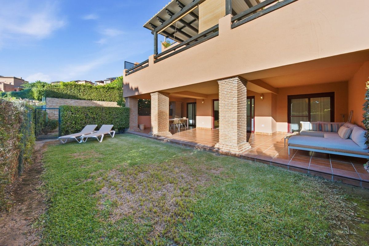 Ground Floor Apartment in Casares Playa, Casares Playa, 4/12