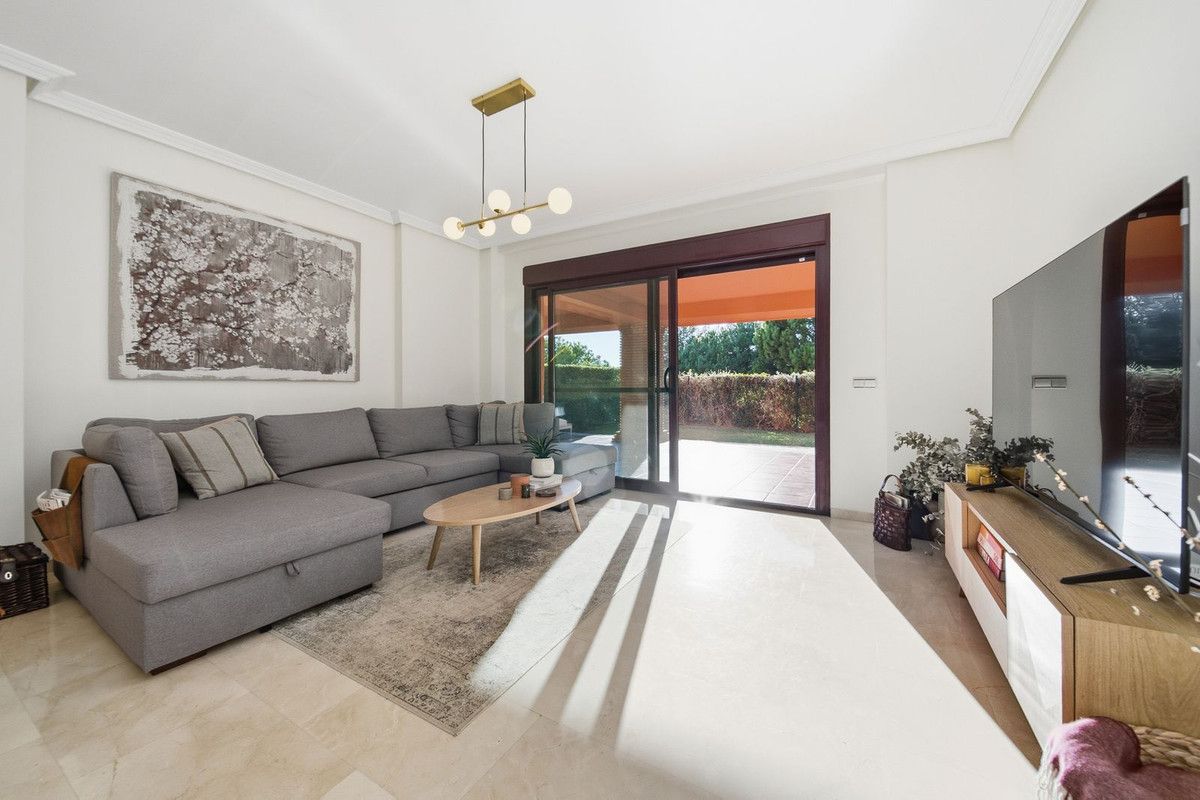 Ground Floor Apartment in Casares Playa, Casares Playa, 6/12