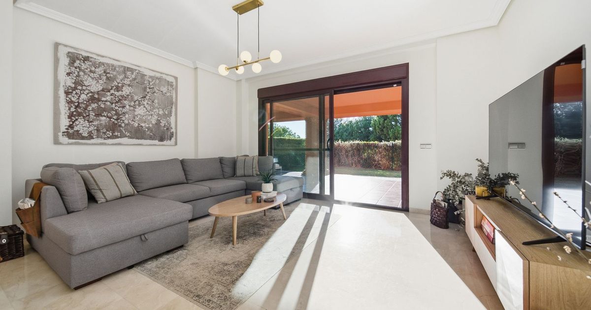 Ground Floor Apartment in Casares Playa, Casares Playa, 6/12