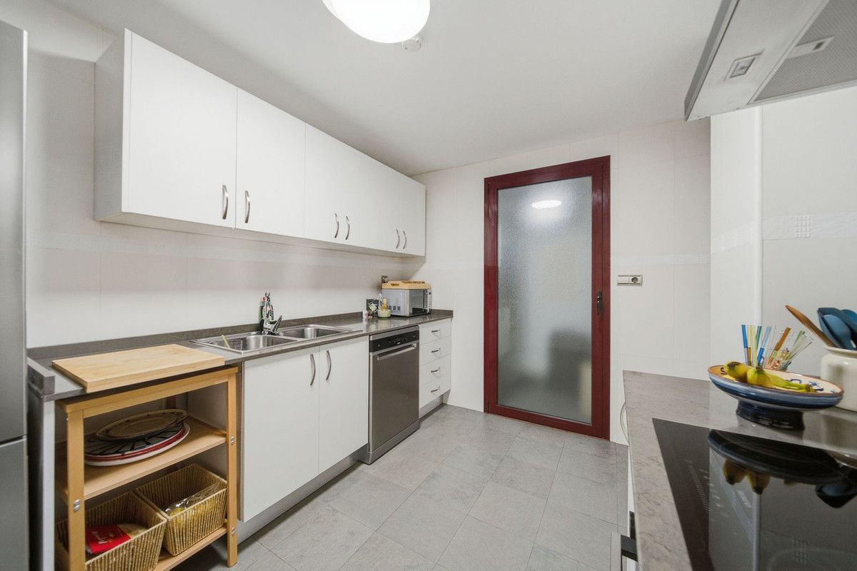 Ground Floor Apartment in Casares Playa, Casares Playa, 10/12