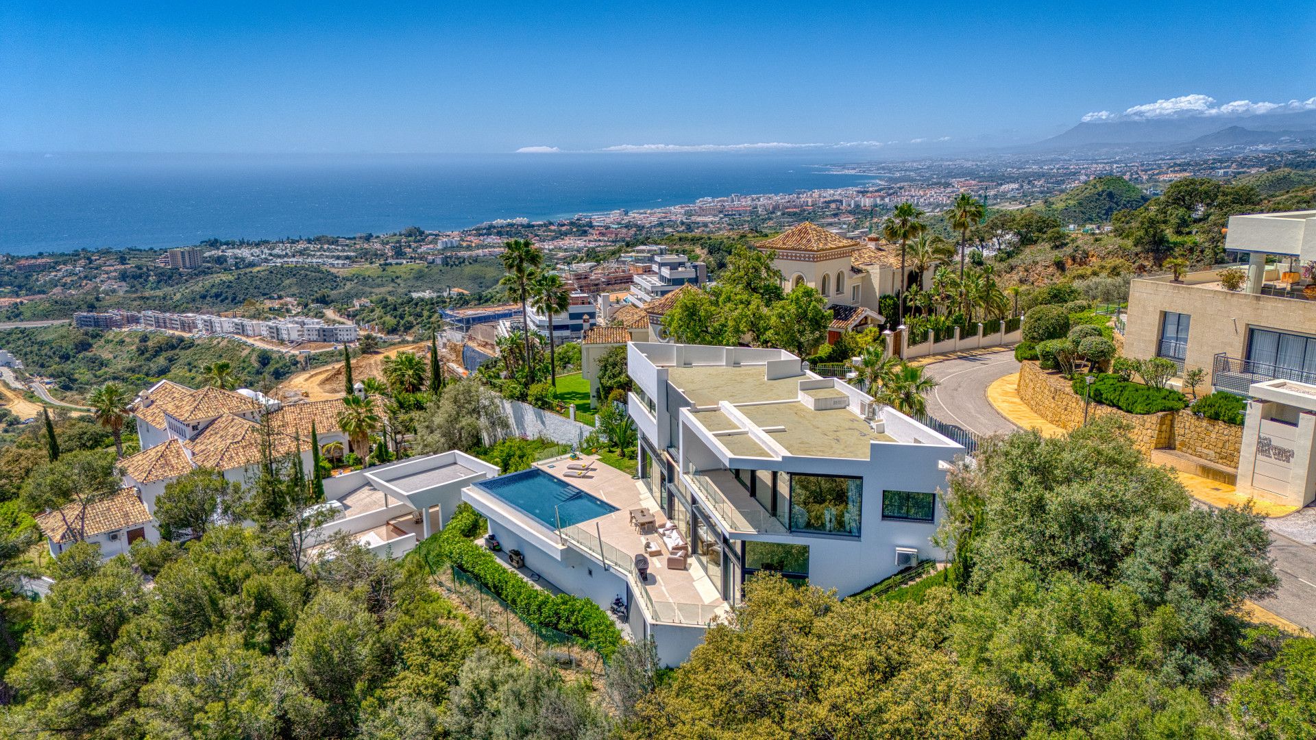 Villa in Marbella East, Los Altos de los Monteros, Marbella East, 3/12