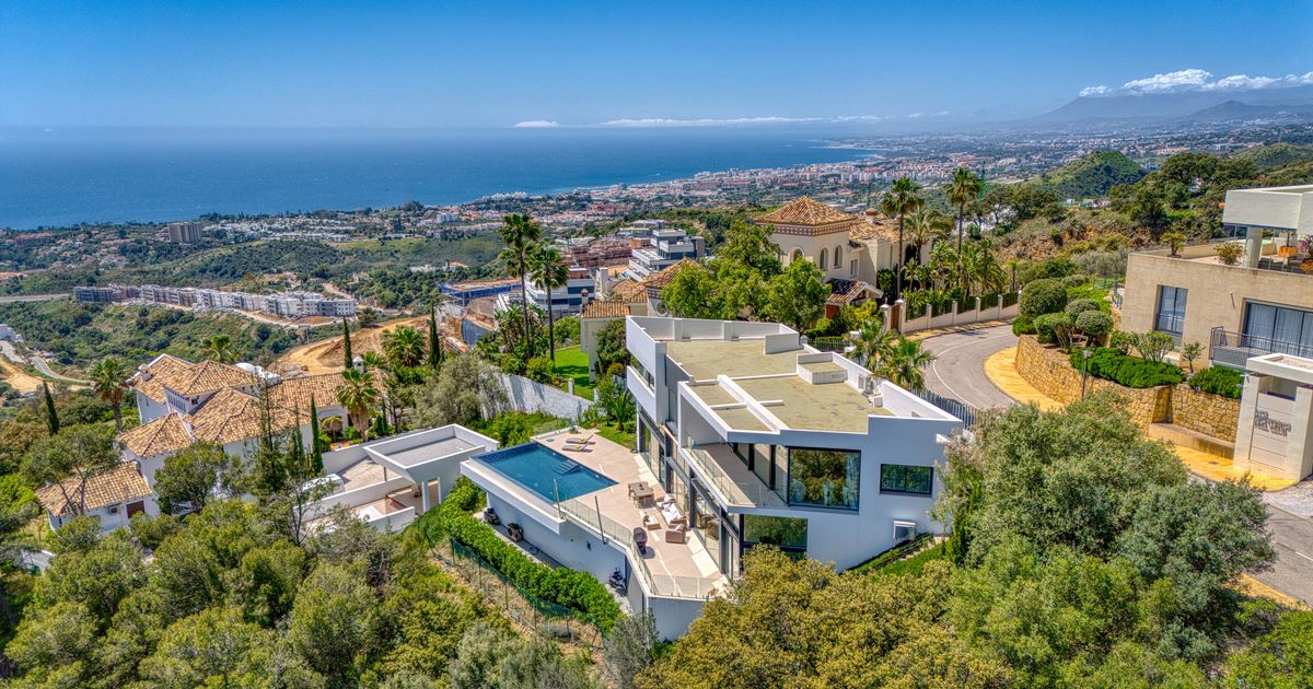 Villa in Marbella East, Los Altos de los Monteros, Marbella East, 3/12