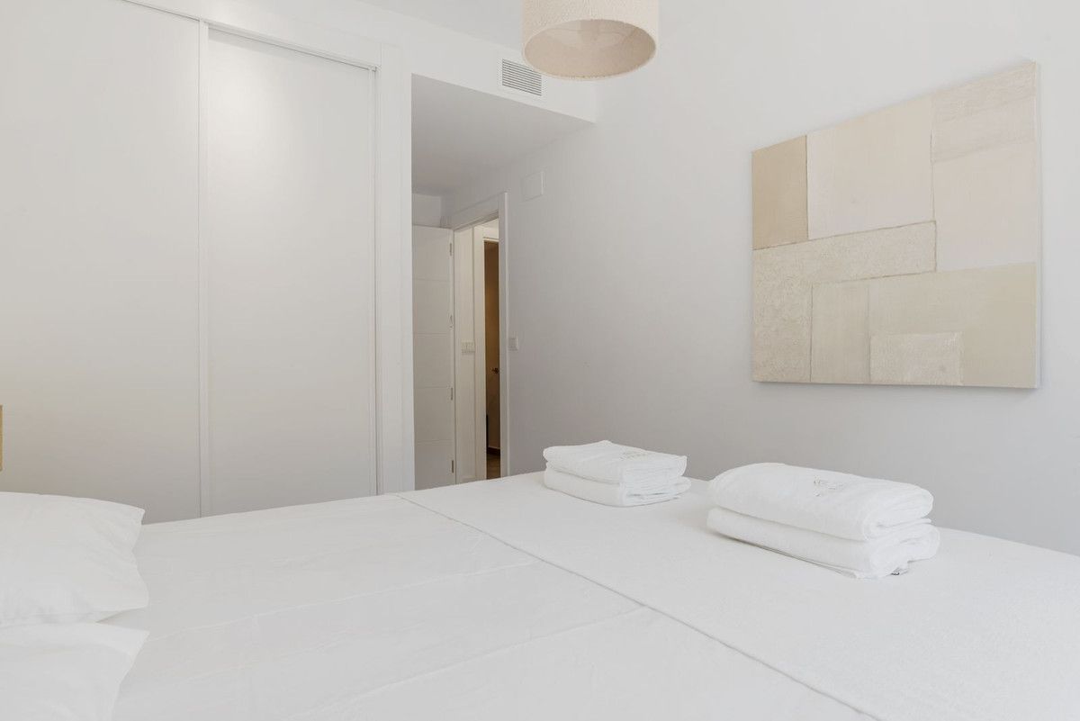 Apartment in der mittleren Etage in Estepona, Estepona, 11/12
