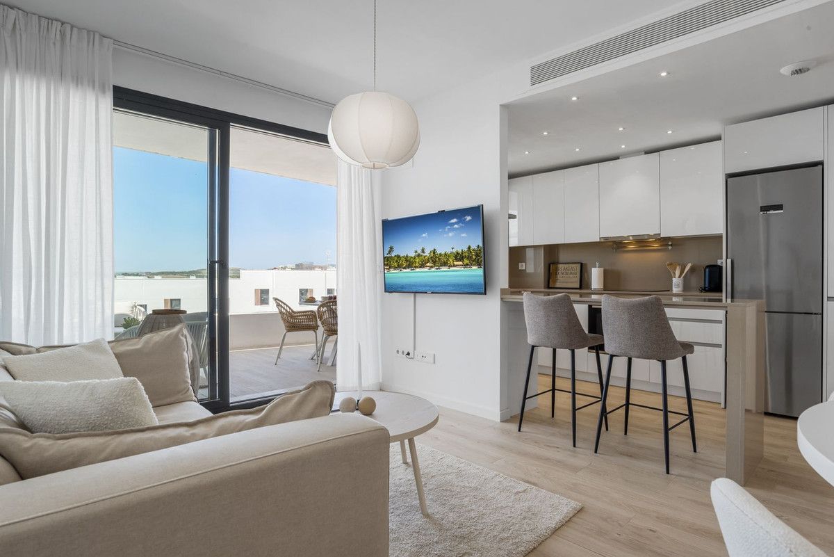 Apartment in der mittleren Etage in Estepona, Estepona, 3/12