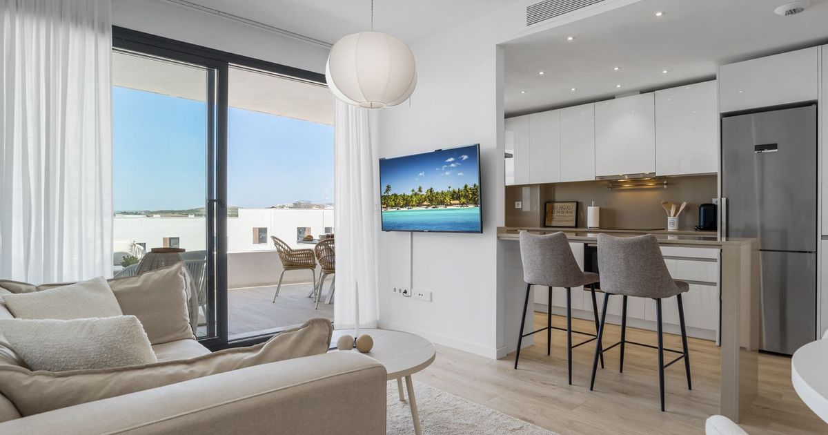 Apartment in der mittleren Etage in Estepona, Estepona, 3/12