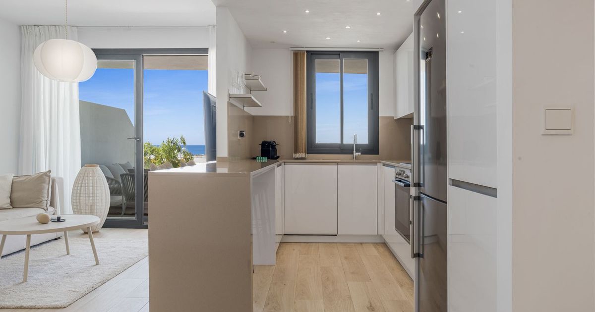Apartment in der mittleren Etage in Estepona, Estepona, 4/12