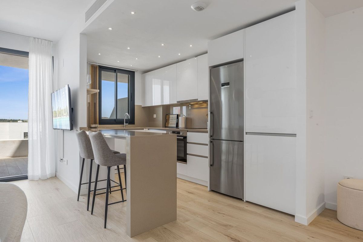 Apartment in der mittleren Etage in Estepona, Estepona, 6/12