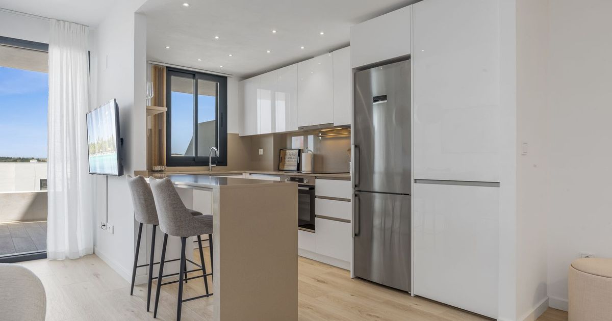 Apartment in der mittleren Etage in Estepona, Estepona, 6/12