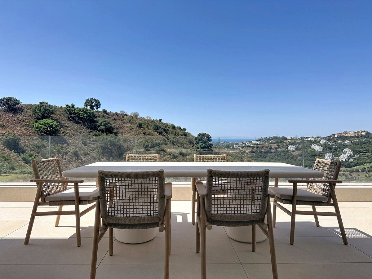 Middle Floor Apartment in Benahavís, Benahavís, 6/12