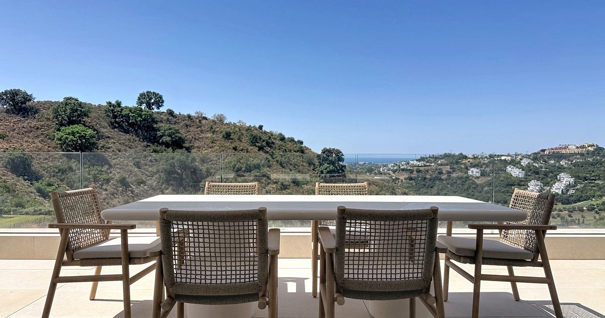 Middle Floor Apartment in Benahavís, Benahavís, 6/12