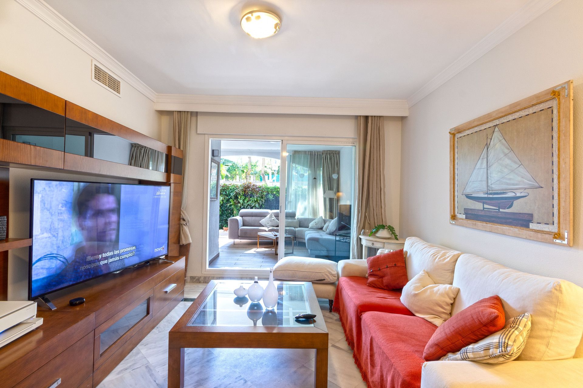 Ground Floor Apartment in Nueva Andalucia, La Dama de Noche, Nueva Andalucia, 12/12