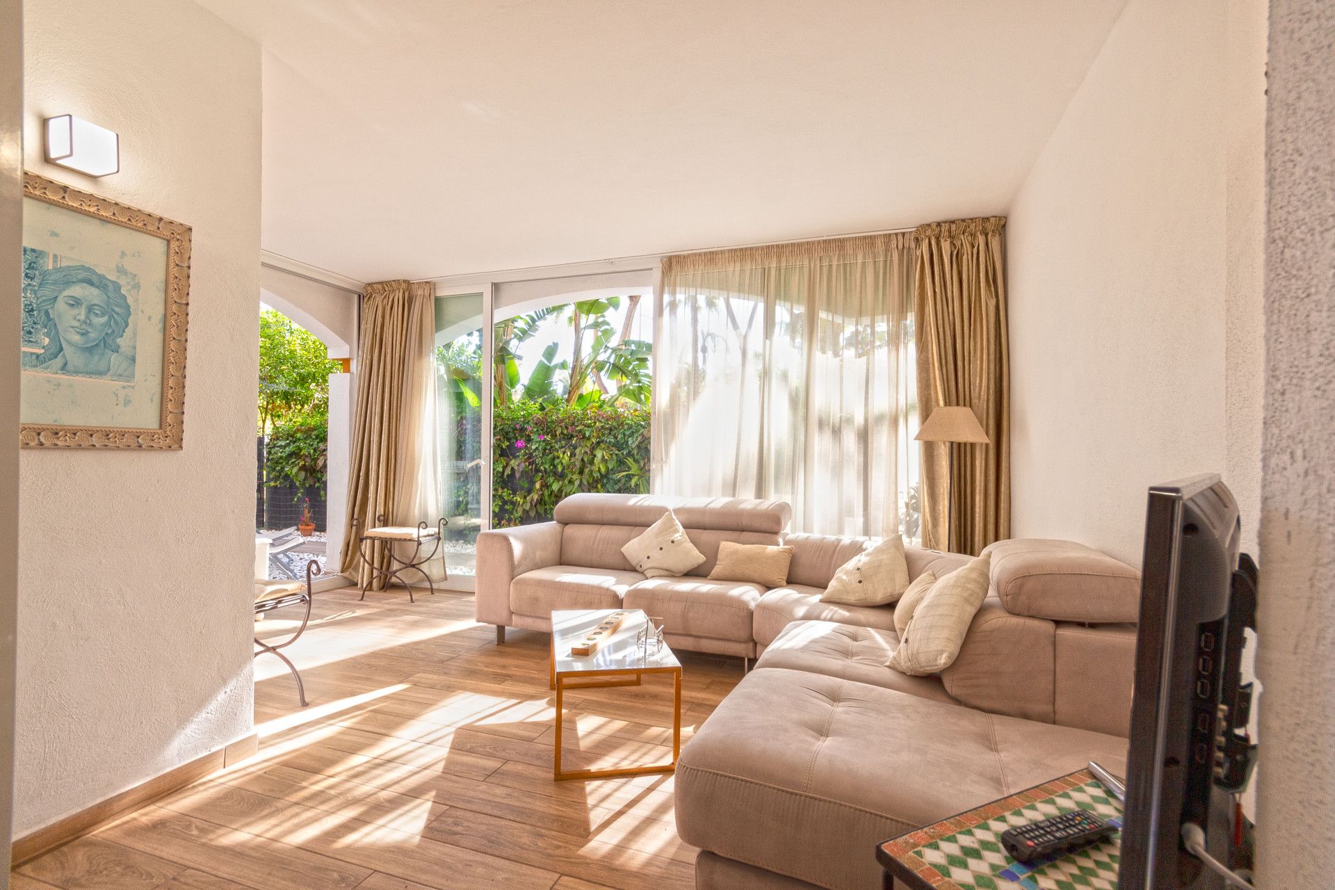 Ground Floor Apartment in Nueva Andalucia, La Dama de Noche, Nueva Andalucia, 5/12