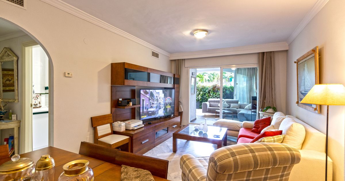 Ground Floor Apartment in Nueva Andalucia, La Dama de Noche, Nueva Andalucia, 10/12