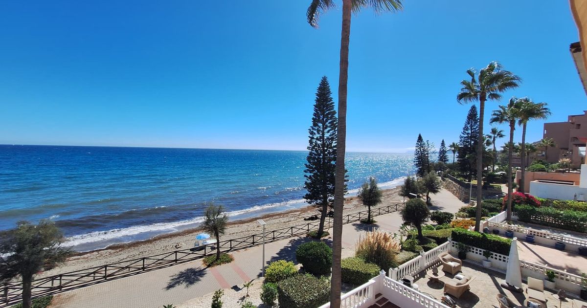 Lägenhet på mellanvåningen i Estepona, Estepona, 1/12