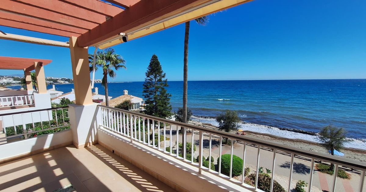 Lägenhet på mellanvåningen i Estepona, Estepona, 2/12