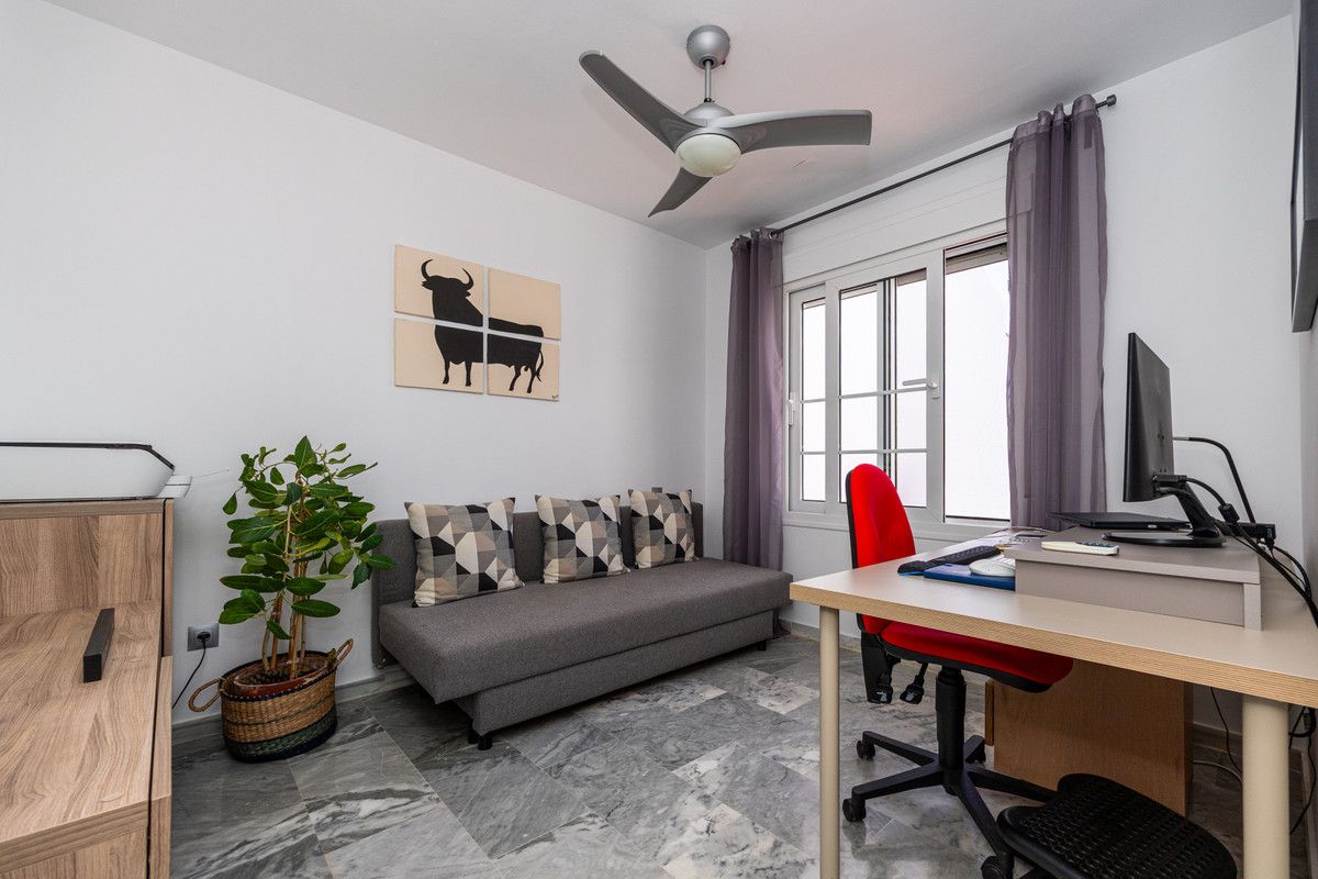 Townhouse in Calahonda, Calahonda, 11/12