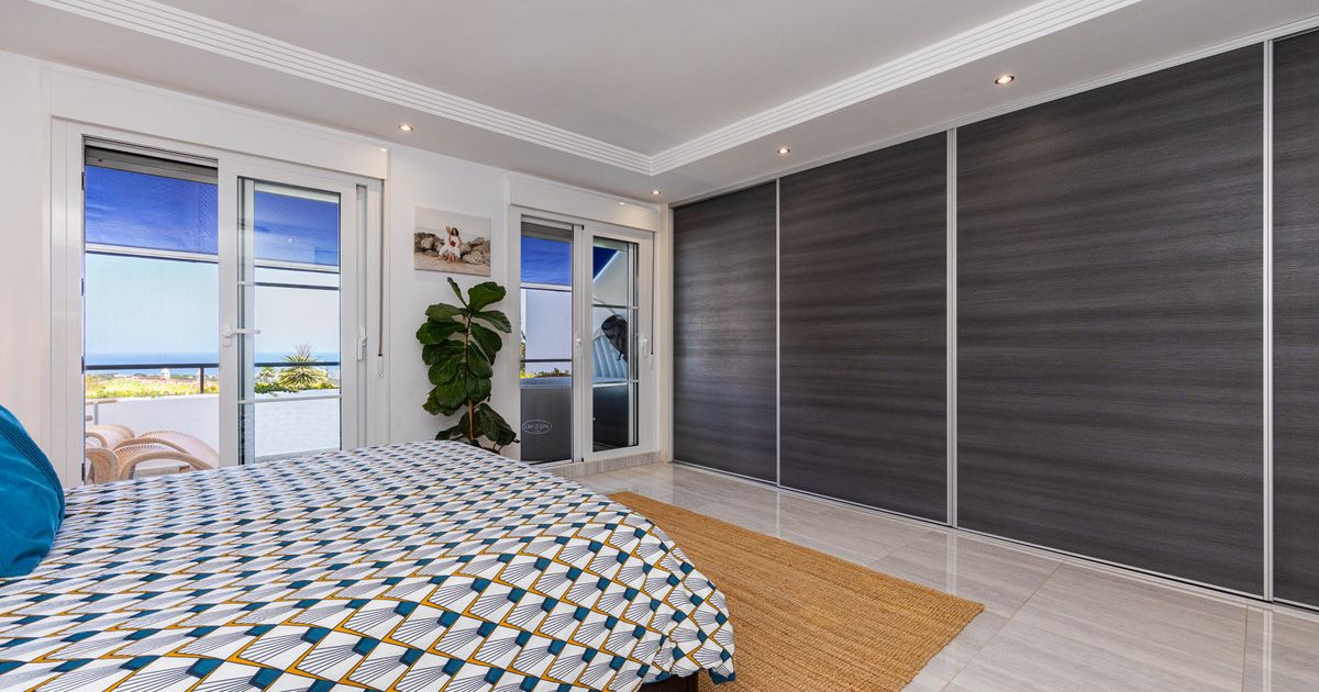 Townhouse in Calahonda, Calahonda, 4/12