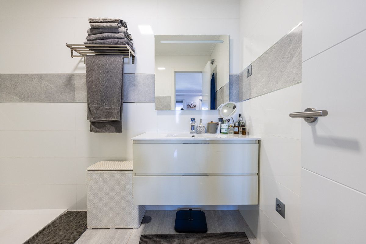 Townhouse in Calahonda, Calahonda, 5/12