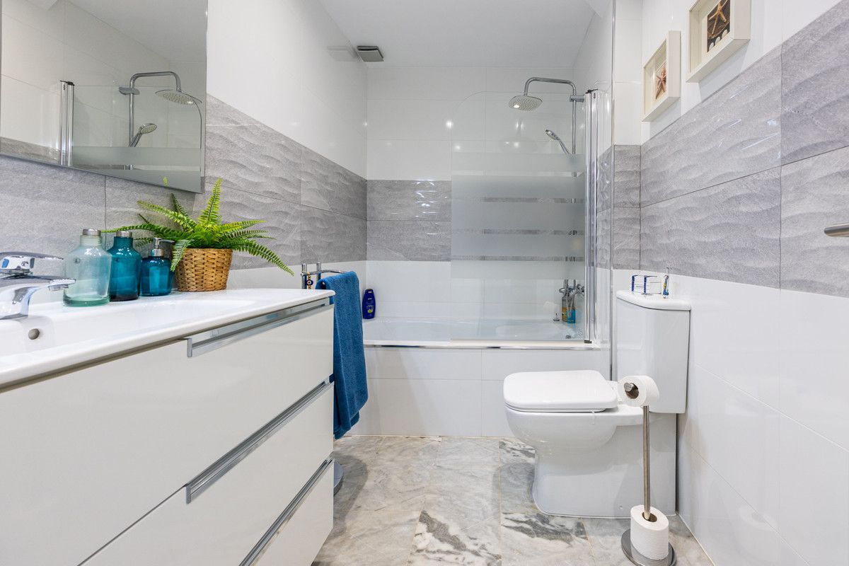 Townhouse in Calahonda, Calahonda, 10/12