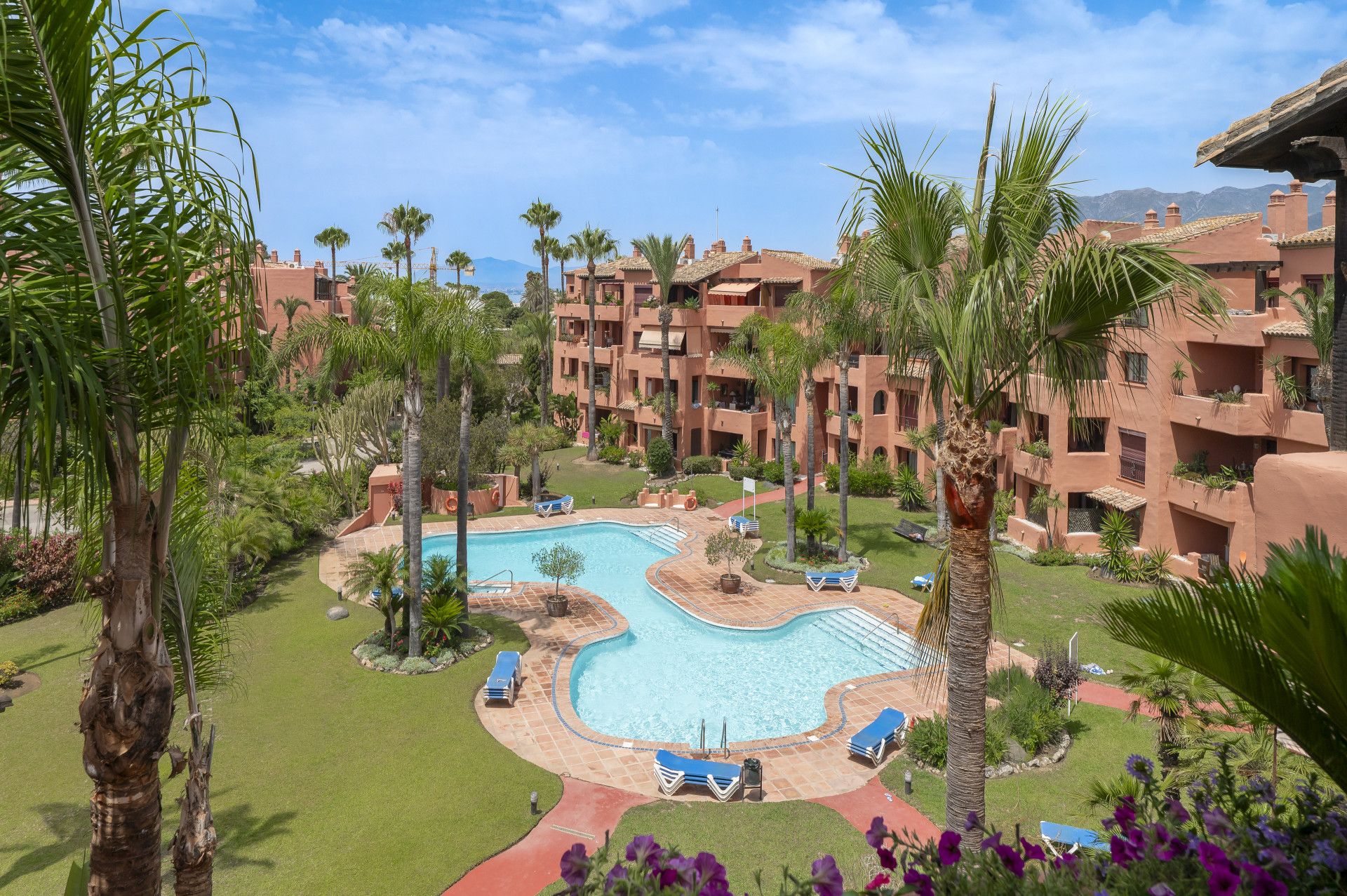 Penthouse in Marbella East, Alicate Playa, Marbella East, 1/12