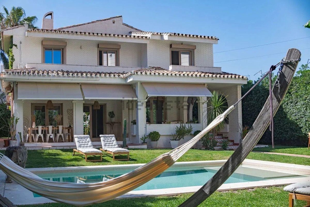 Vrijstaande Villa in Torremolinos, Torremolinos, 1/12
