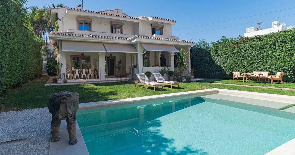 Vrijstaande Villa in Torremolinos, Torremolinos, 2/12