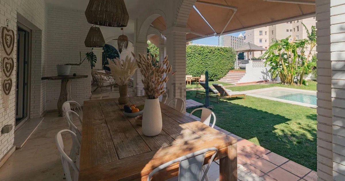 Vrijstaande Villa in Torremolinos, Torremolinos, 10/12
