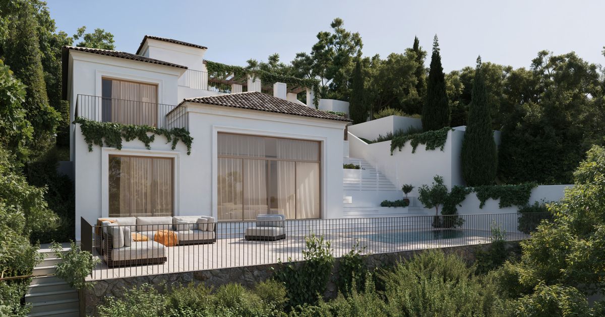 Вилла в Marbella East, Elviria, Marbella East, 1/12