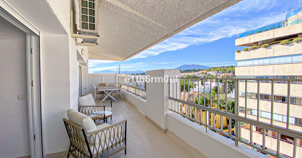 Penthouse in The Golden Mile, The Golden Mile, 1/12