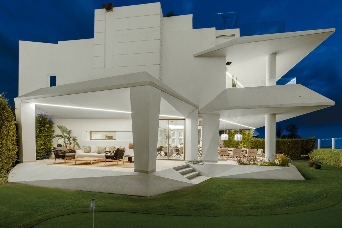 Maison Jumelée à Nueva Andalucía, Nueva Andalucía, 1/12