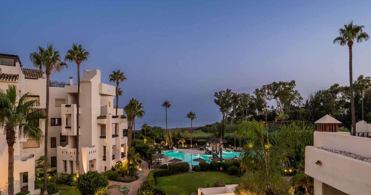 Apartment in Estepona, Bahía del Velerín, Estepona, 6/12