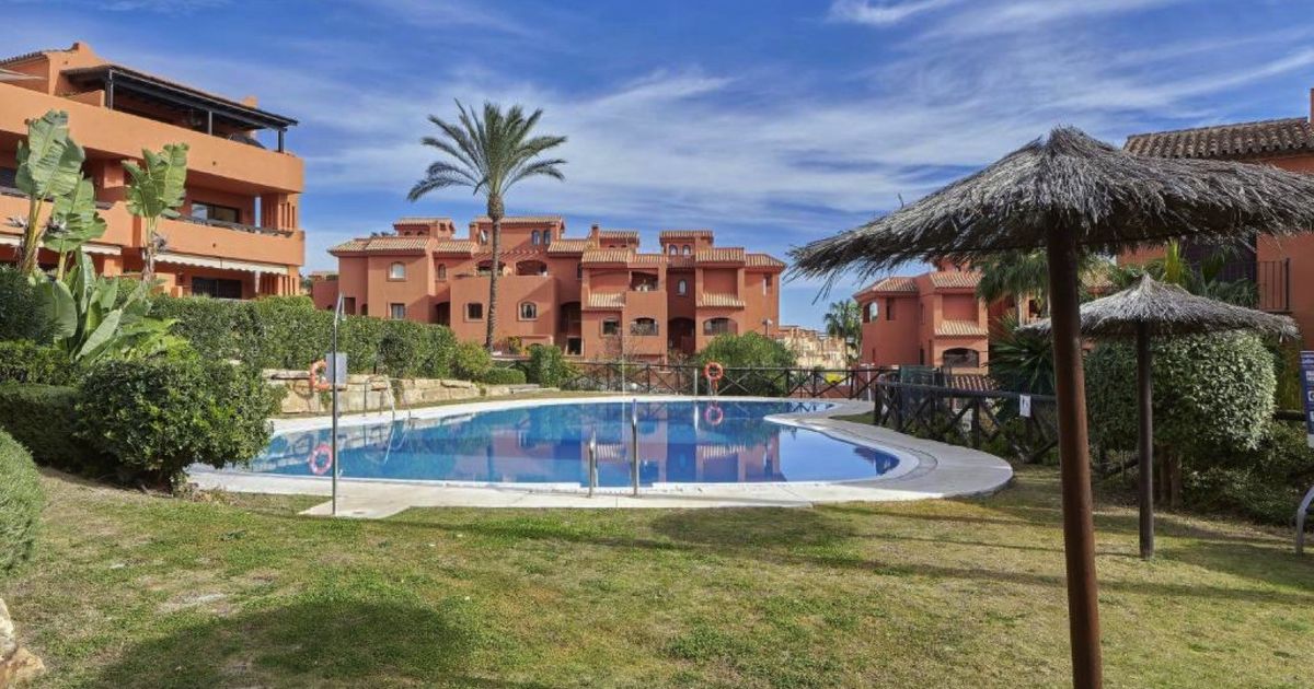 Apartamento en Planta Baja en Estepona, Buenas Noches, Estepona, 1/12