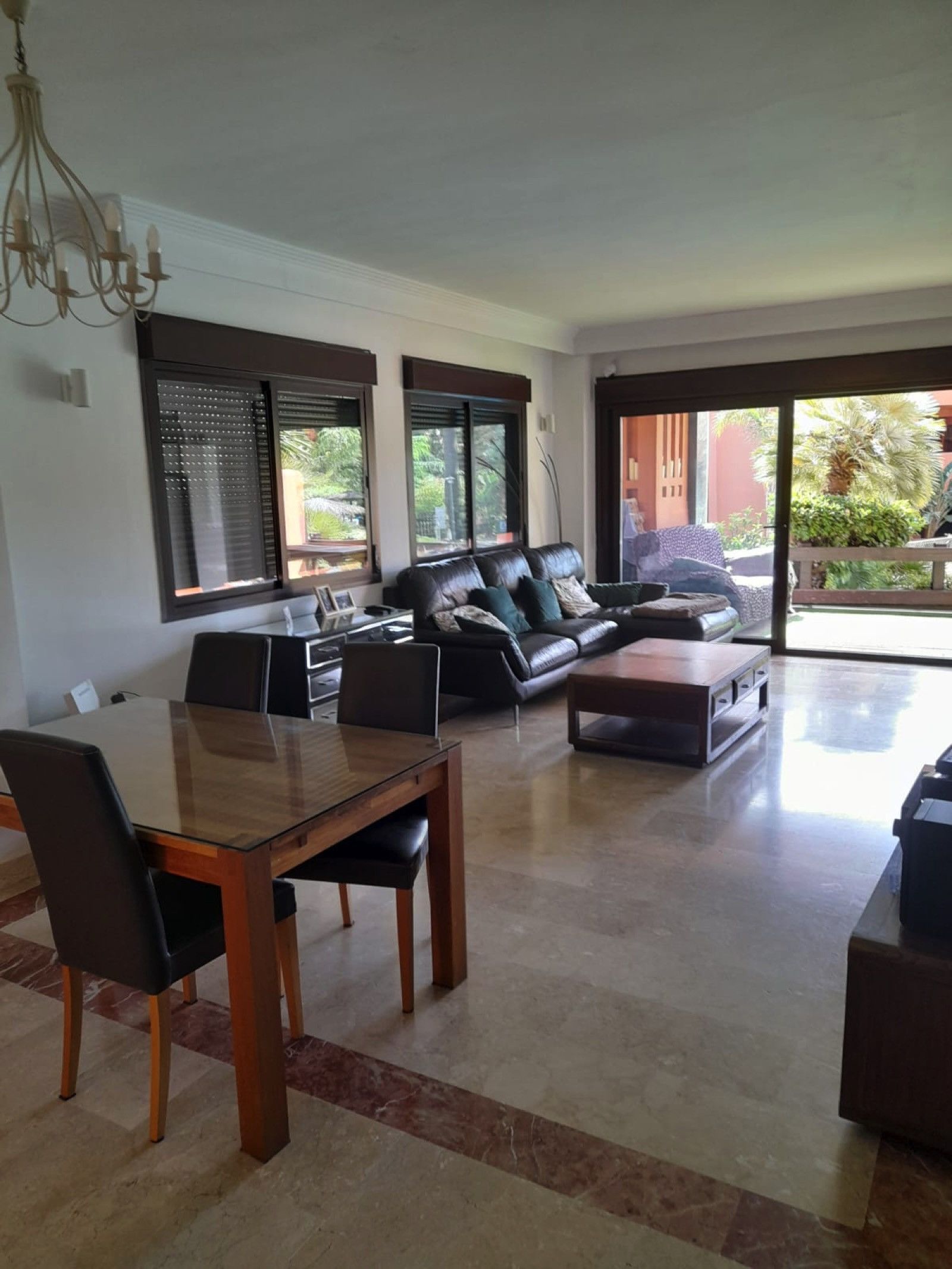 Apartamento en Planta Baja en Estepona, Buenas Noches, Estepona, 8/12