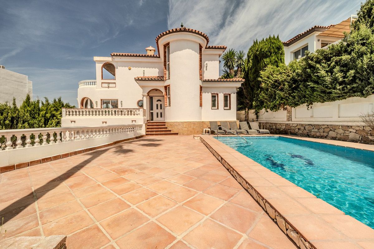 Detached Villa in El Faro, El Faro, 1/12