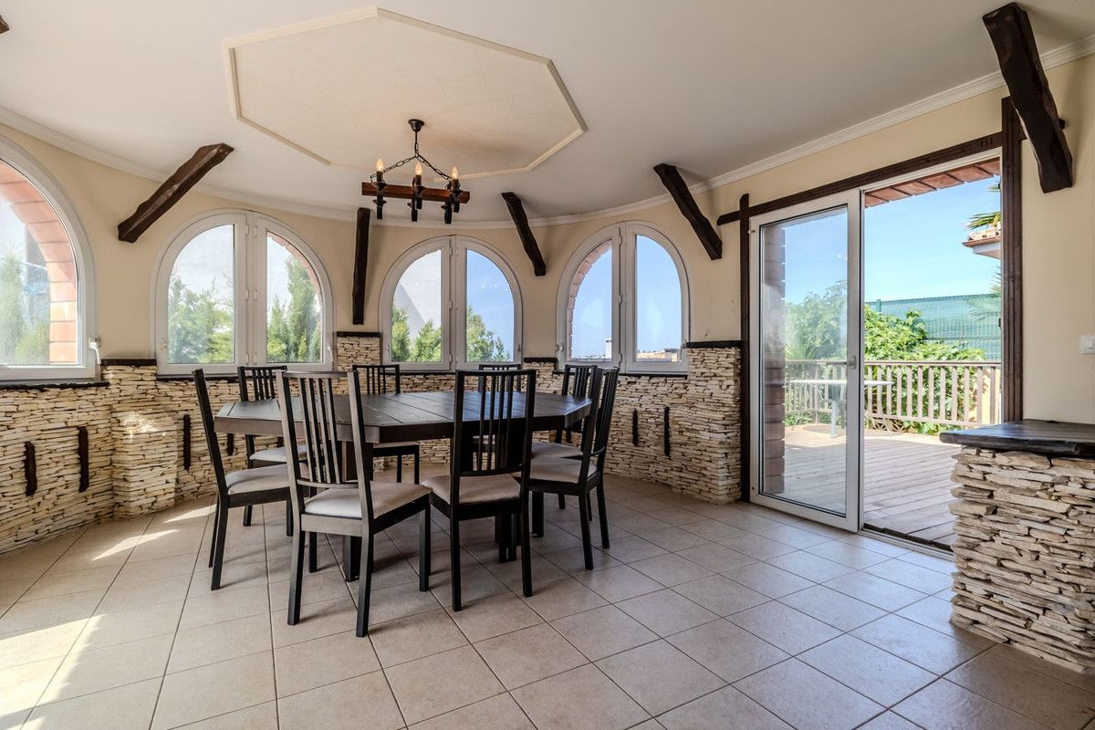 Detached Villa in El Faro, El Faro, 7/12