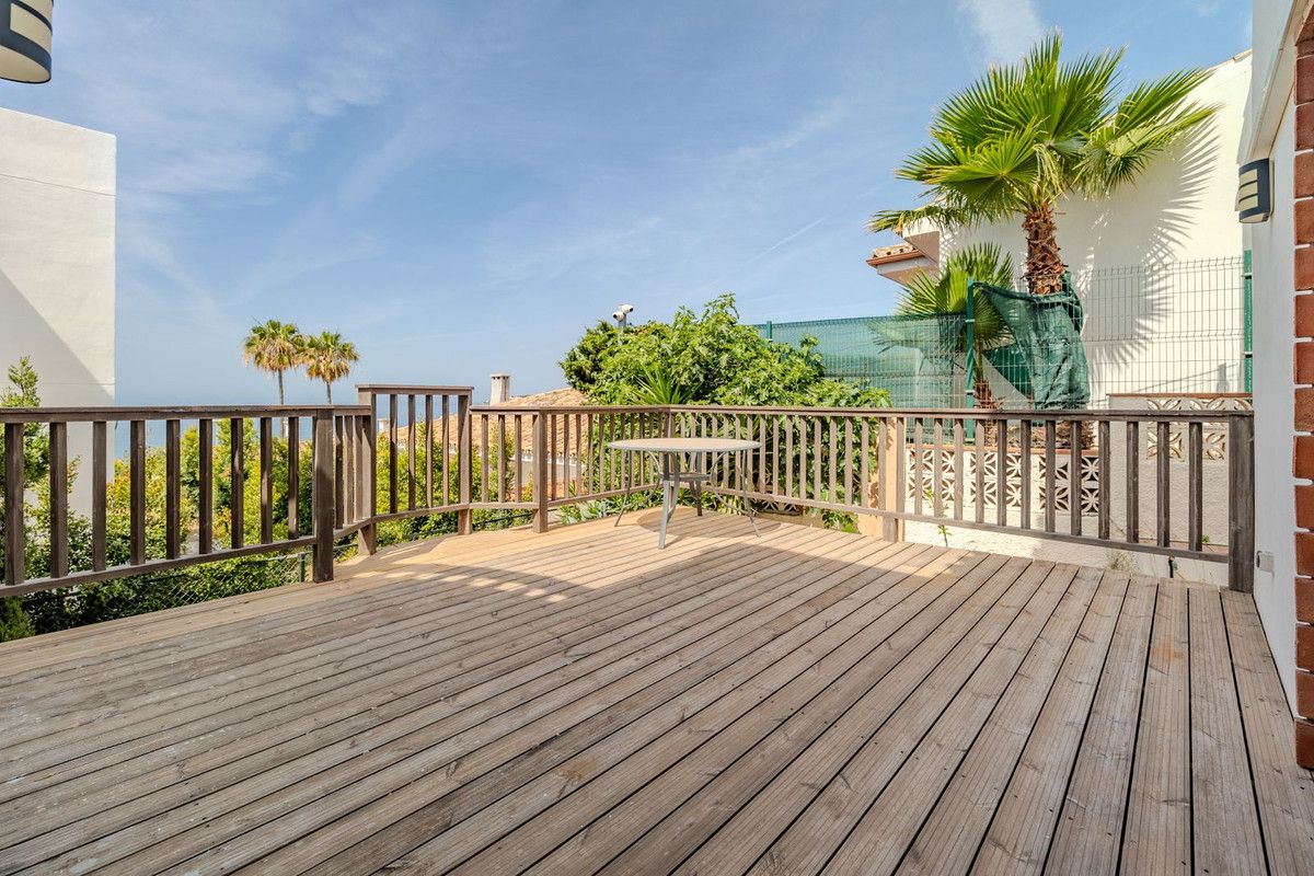 Detached Villa in El Faro, El Faro, 8/12