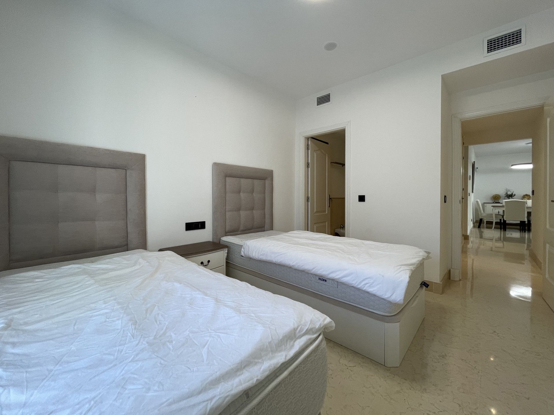 Apartment in Benahavis, Los Capanes del Golf, Benahavis, 8/12